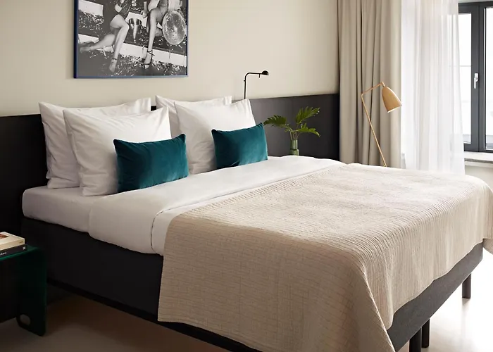 Numa Savi Apartahotel 4*