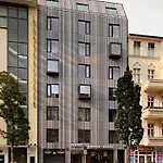 Ξενοδοχείο με διαμερίσματα Numa Savi 4*