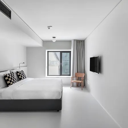 Отель Numa Savi 4*