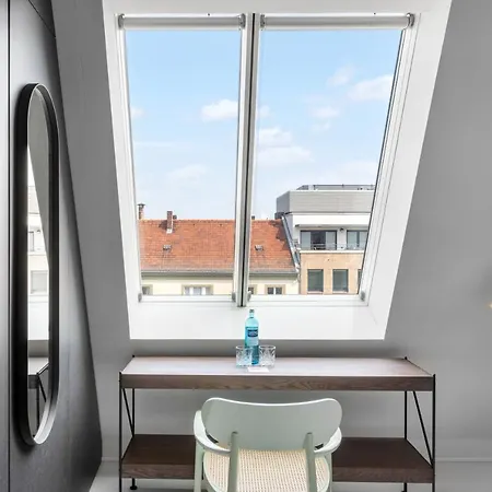 Hotel Numa Savi